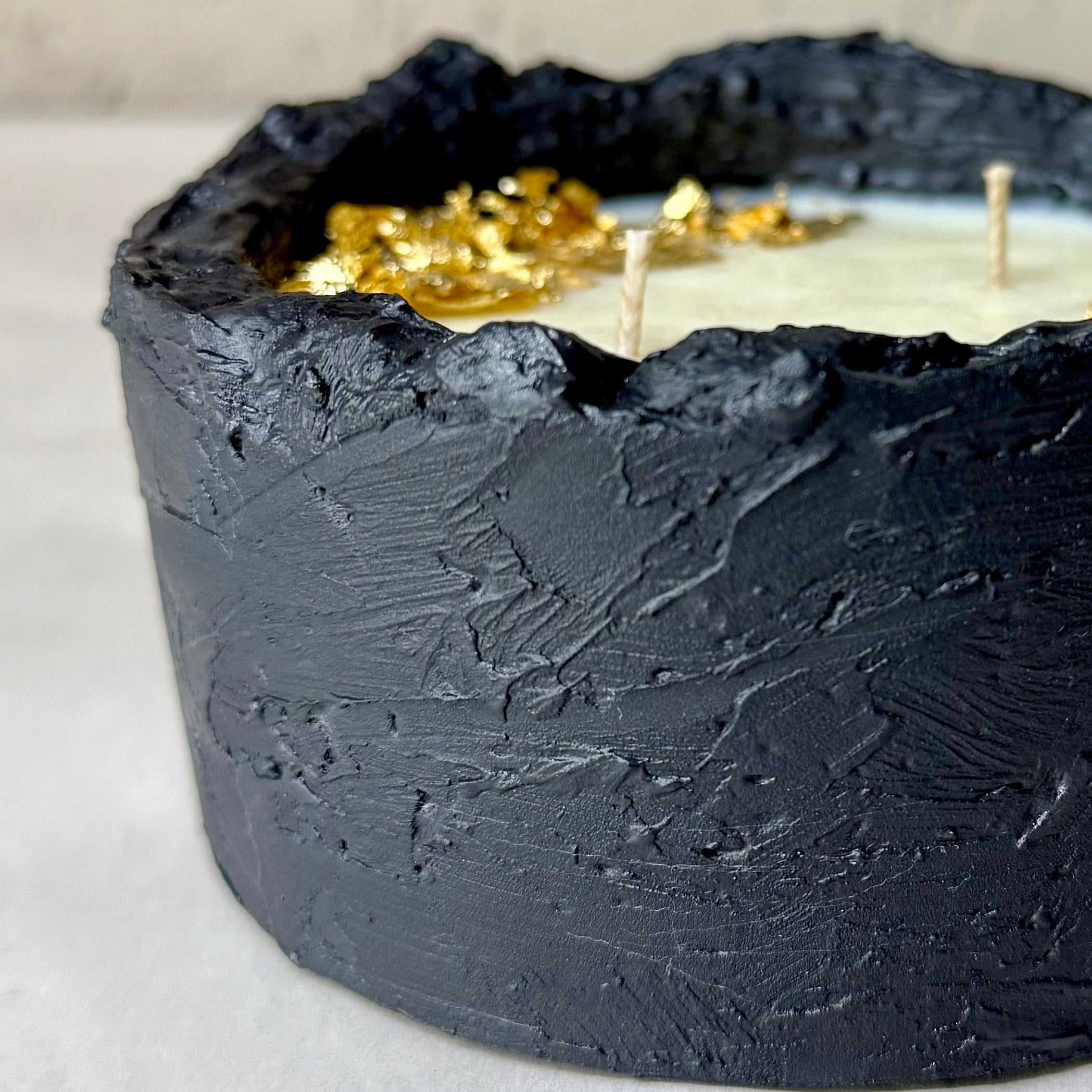 Soy Candle - Textured Black Jar